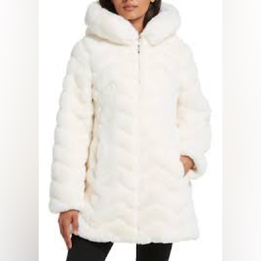 NEW Gallery Chevron Faux Fur Cream Hooded Jacket Winter Luxurious Warm Cozy Coat - Picture 5 of 14